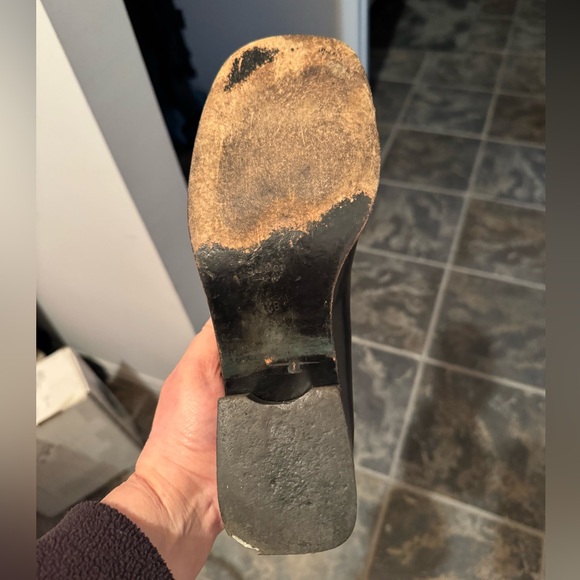 Authentic Leather Gucci Loafers - Picture 3 of 4